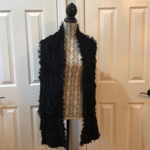 Faux Fur & Sweater Vest - Picture 1 of 7
